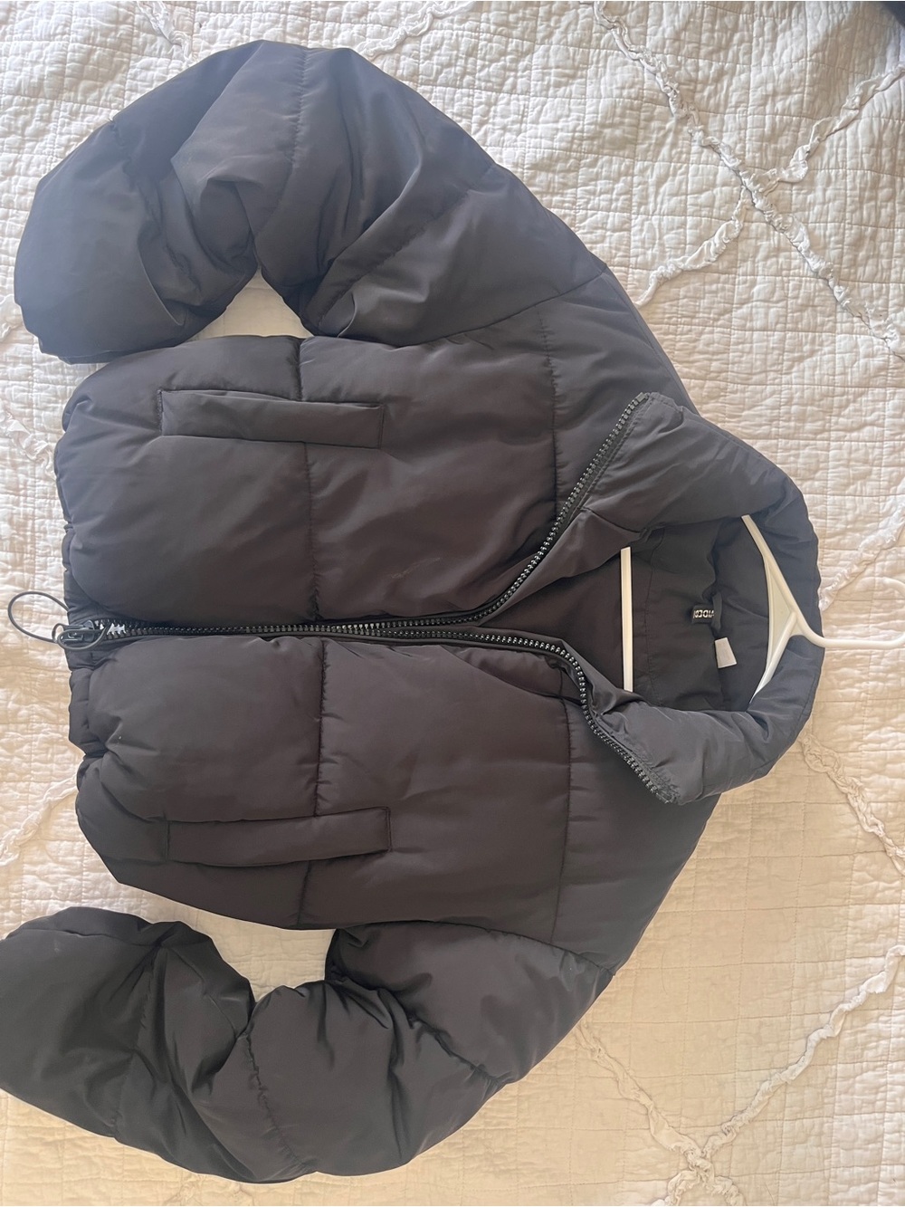 H&M Black Hooded Puffer Jacket XXS Cropped Zip Front Lightweight Coat